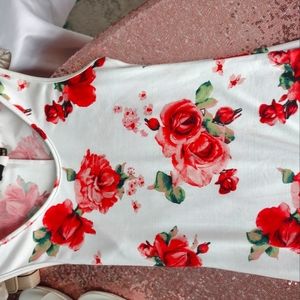 White flower printed lady dress M